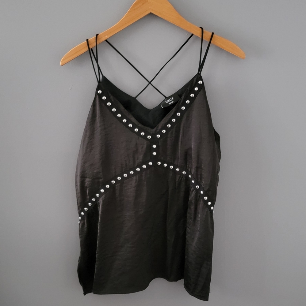 Vici studded cami size s